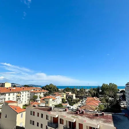 Apartment Stunning Sea Views, Full Sun Exposure Nice
