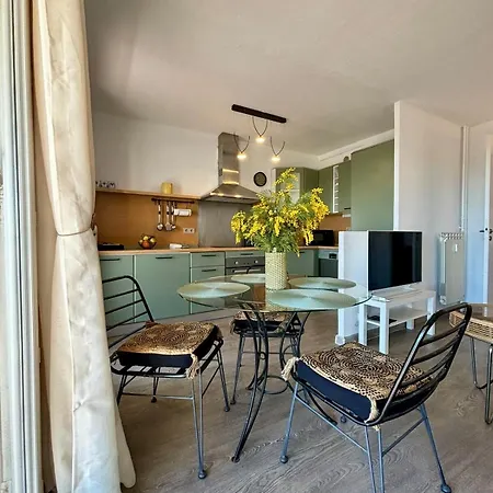 Appartamento Stunning Sea Views, Full Sun Exposure Nizza